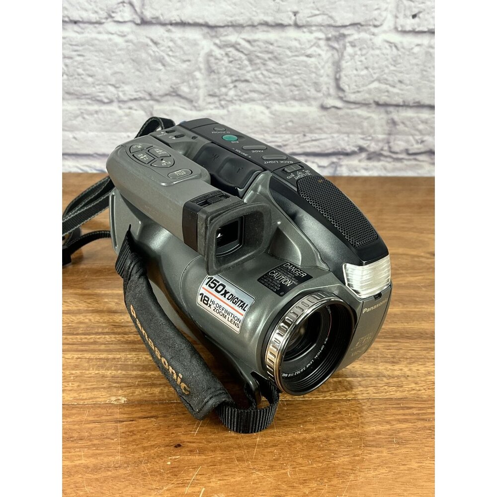 Panasonic PV-L550D Palmcorder VHS-C - No Battery/ Charger -Camera ONLY -